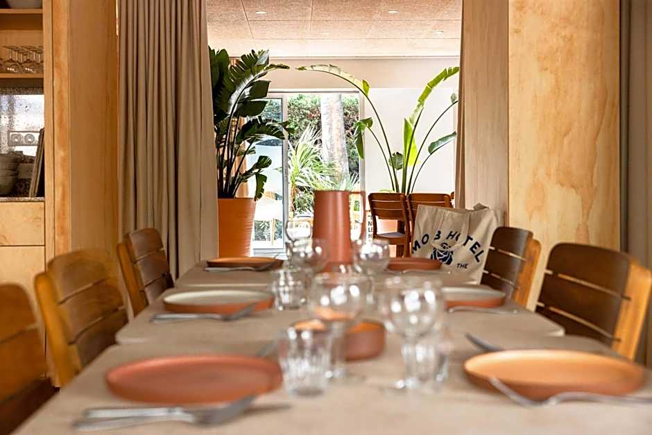 MOB HOTEL Cannes