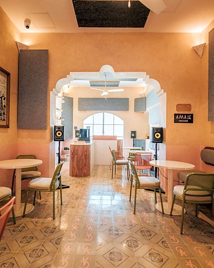 Casa Amate 61 Boutique Hostel