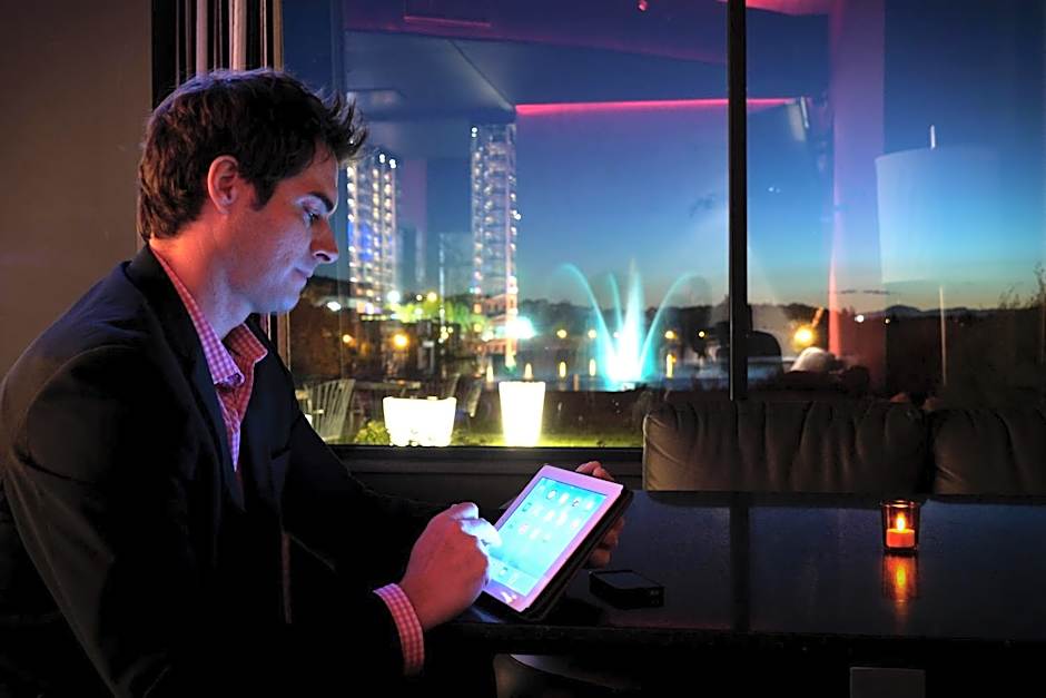 Grand Times Hotel Sherbrooke