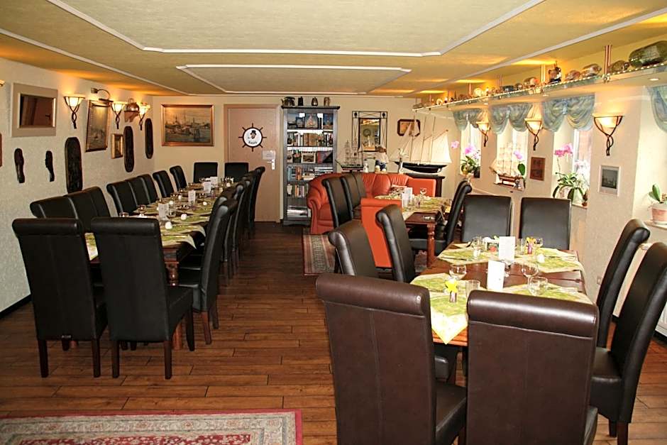 Albertus Paris Aparthotel