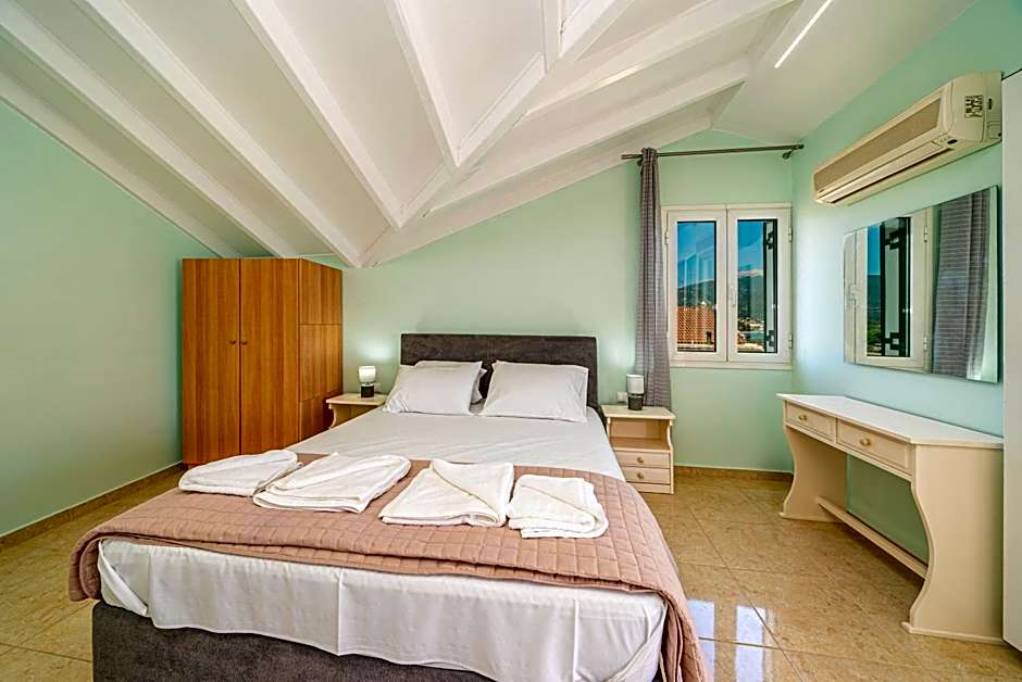 Filalithis Studios & Apartments