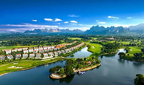 Wyndham Sky Lake Resort and Villas