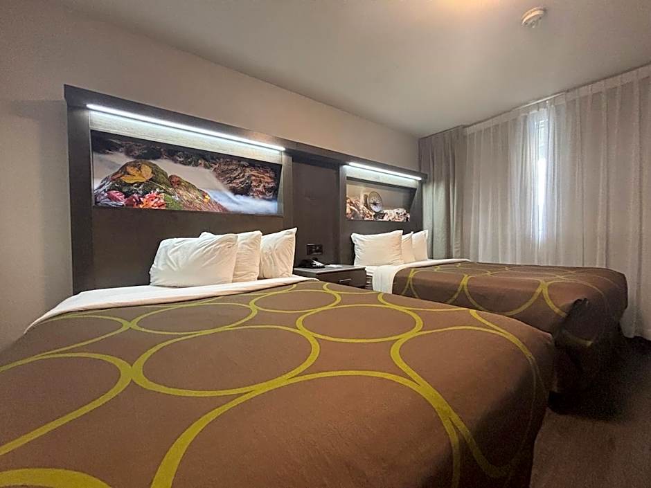 Super 8 by Wyndham Macleod Trail Calgary