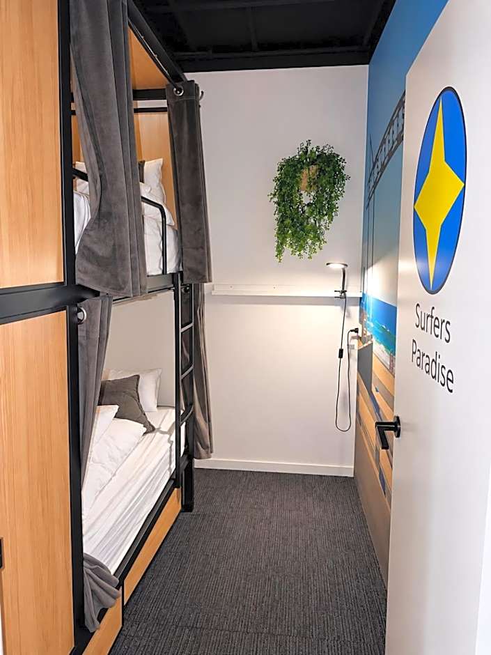 Capsuleaccom Hostel