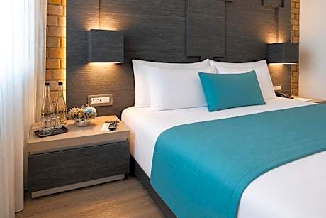 Deluxe Double Room with Bath