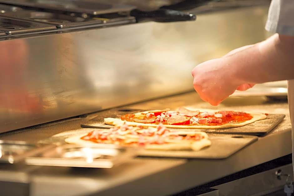 The Raven’s Cliff Lodge by Marston's Inns