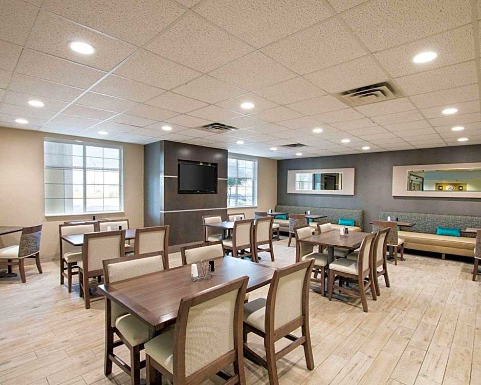 Comfort Suites San Angelo near University