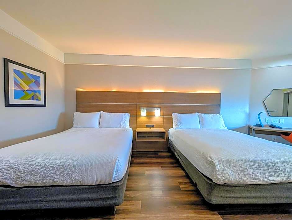 Holiday Inn Express & Suites Galveston West - Seawall