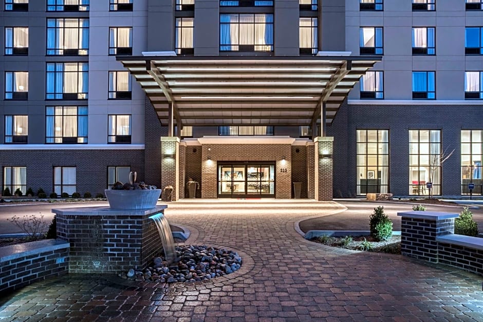 Hampton Inn By Hilton - Suites Newport-Cincinnati KY