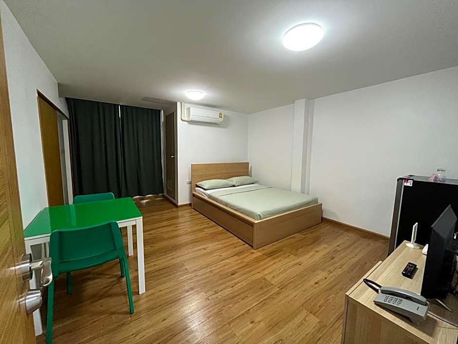 Dao Jaras Fah Hometel ดาวจรัสฟ้าโฮมเทล