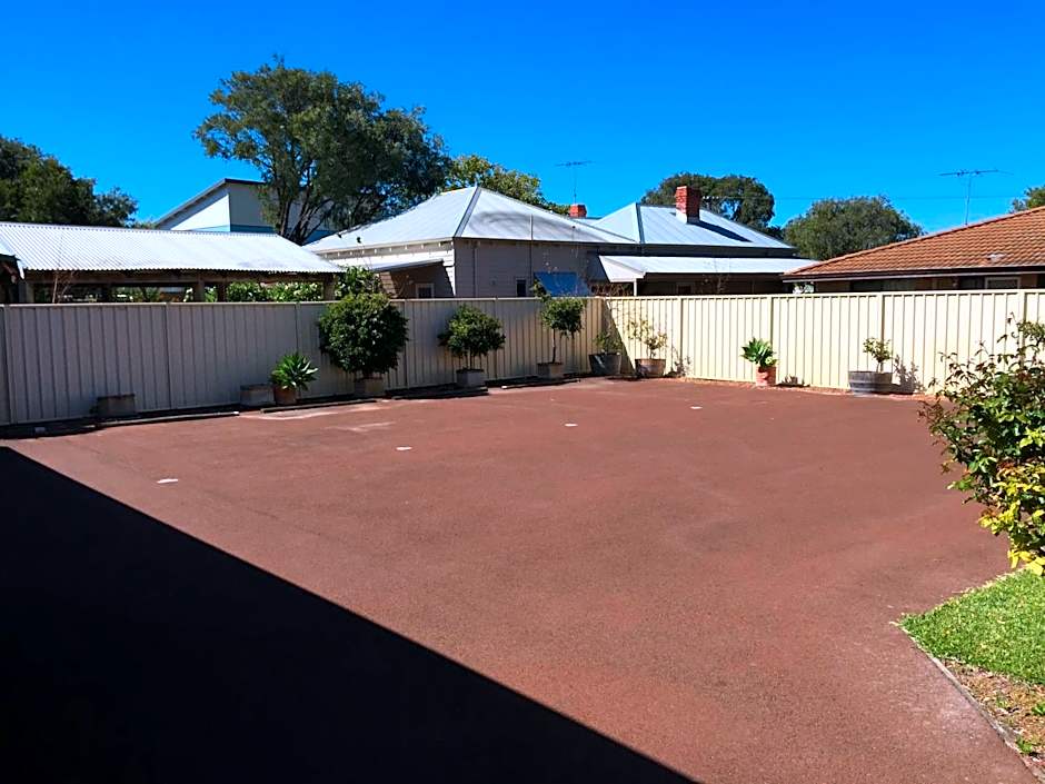 Observatory Guesthouse - Adults Only