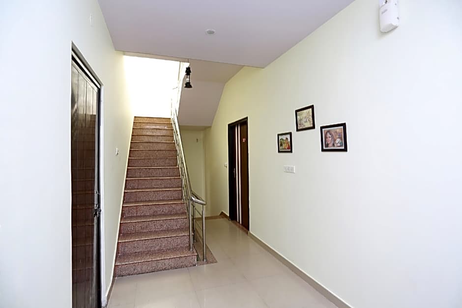 Aditya Hotel