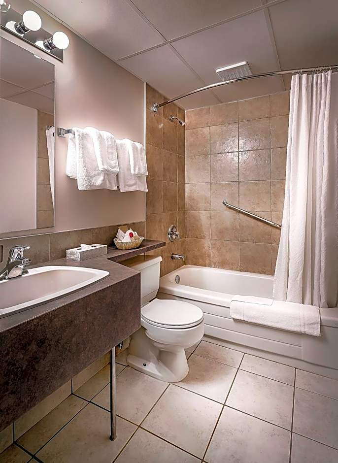 Days Inn & Conference Centre by Wyndham Camrose Norsemen