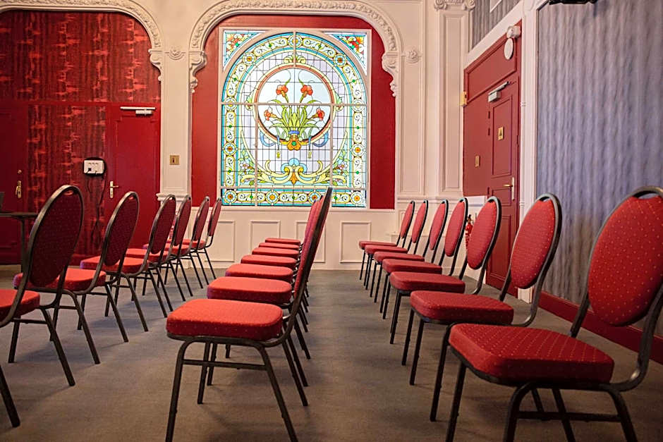 Grand Hotel Du Midi Chateaux & Hotels Collection