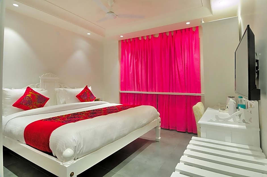 Hotel Pinky Villa - New Delhi Railway Station 