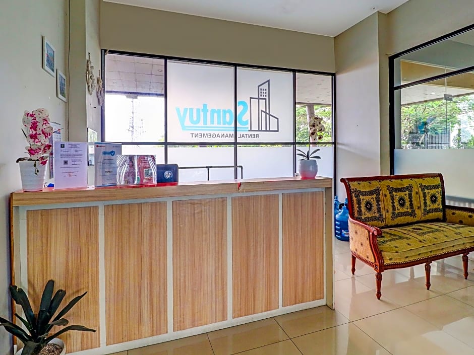 OYO Life 92735 Apartemen Tamansari Panoramic By Santuy