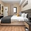 Rise Hotel