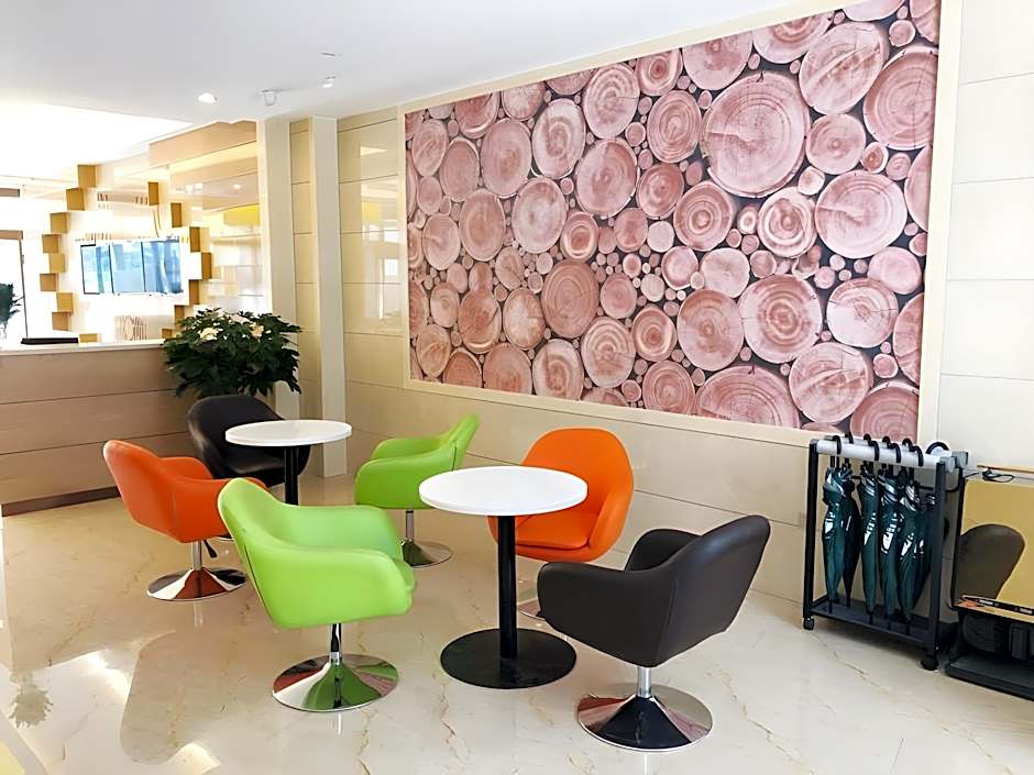 GreenTree Inn Urumqi Airport Tianyi International City