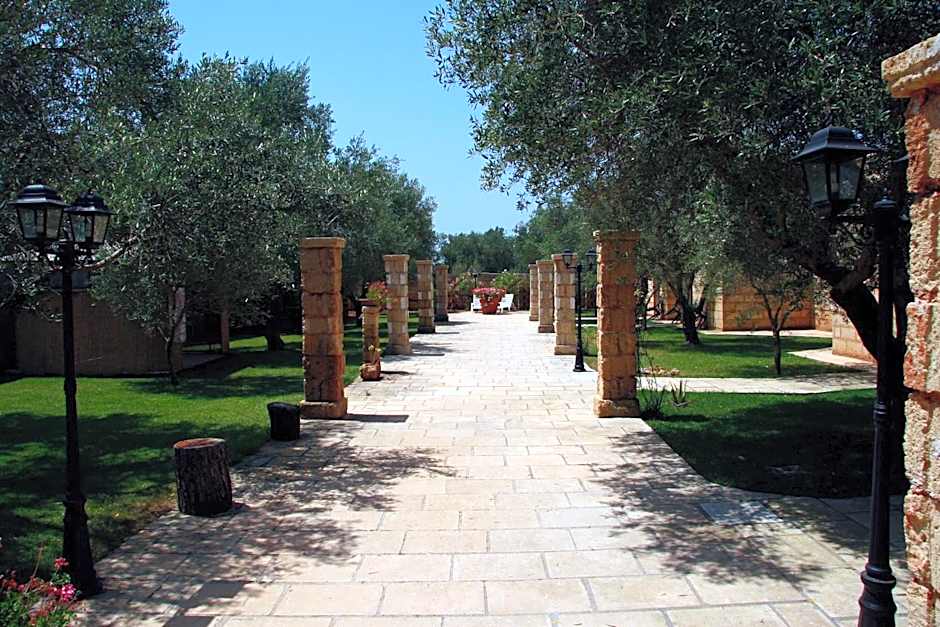 RELAIS MASSERIA CASINA DEI CARI
