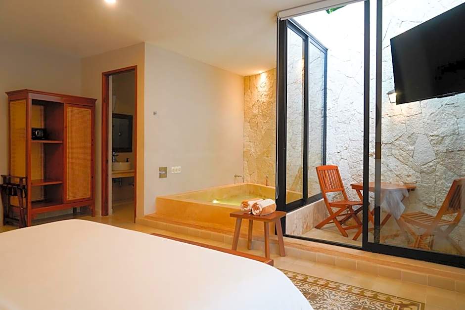 Los Frailes Concept Hotel