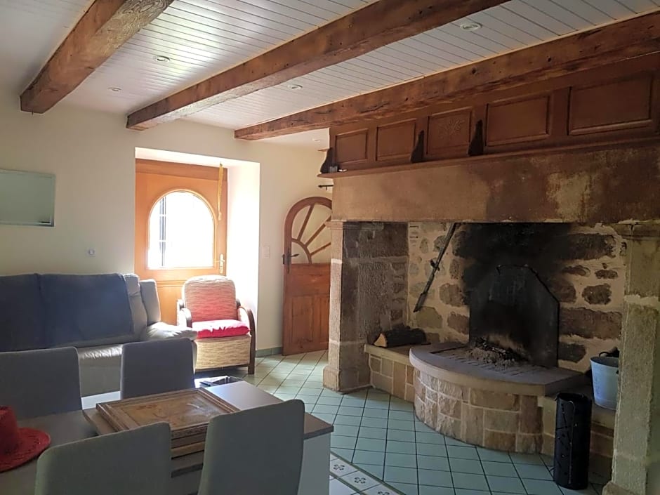 Maison d'Hôtes "La Pierre Pointue"