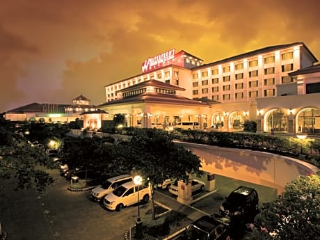 Waterfront Airport Hotel and Casino Mactan