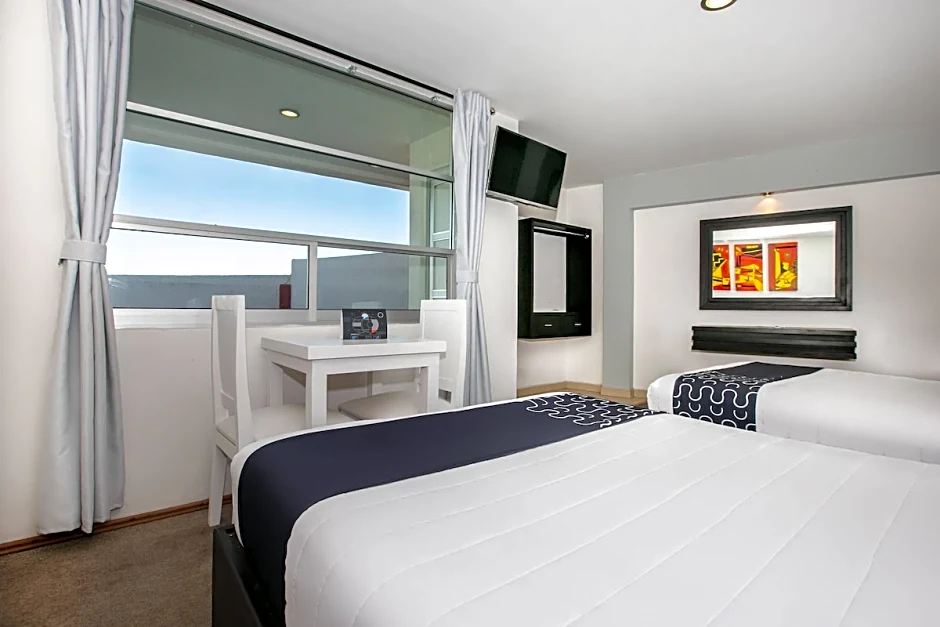 Hotel Euro Confort,Pachuca