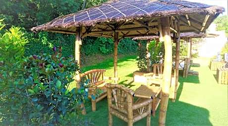 Les Jardins de Bormes, hôtel adult only avec piscine chauffée, jacuzzi et sauna
