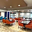 Holiday Inn Express & Suites Eden Prairie  Minneapolis By IHG