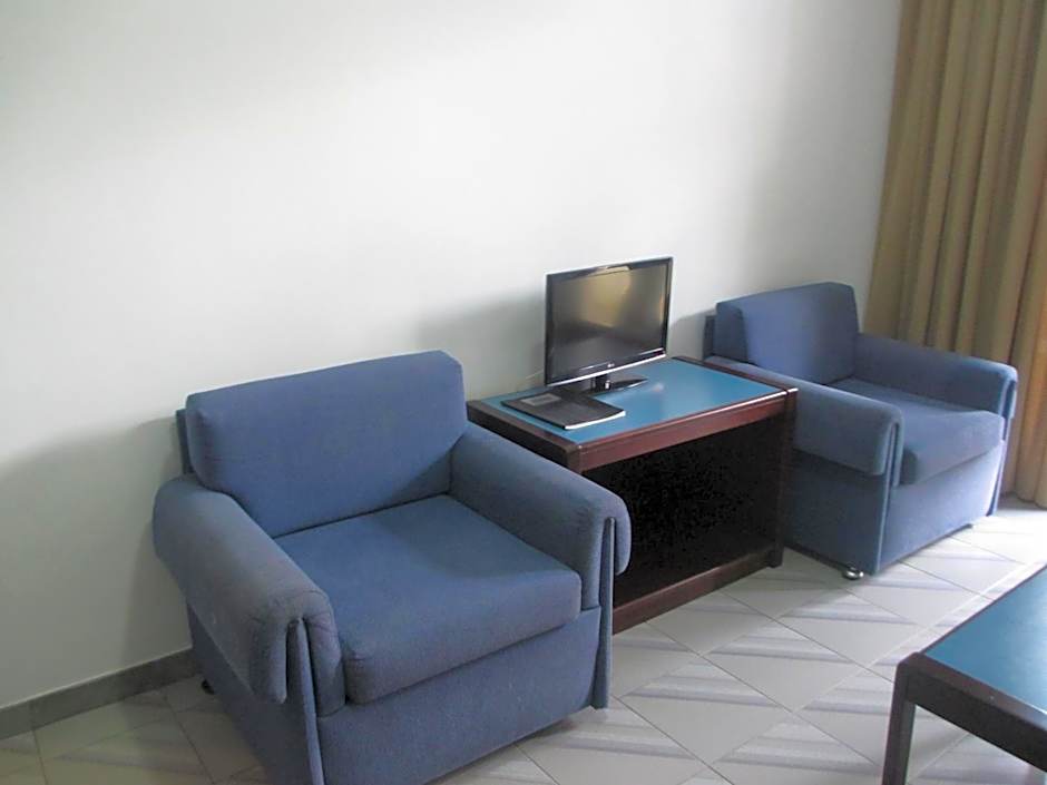 Atrium Zenon Hotel Apartments