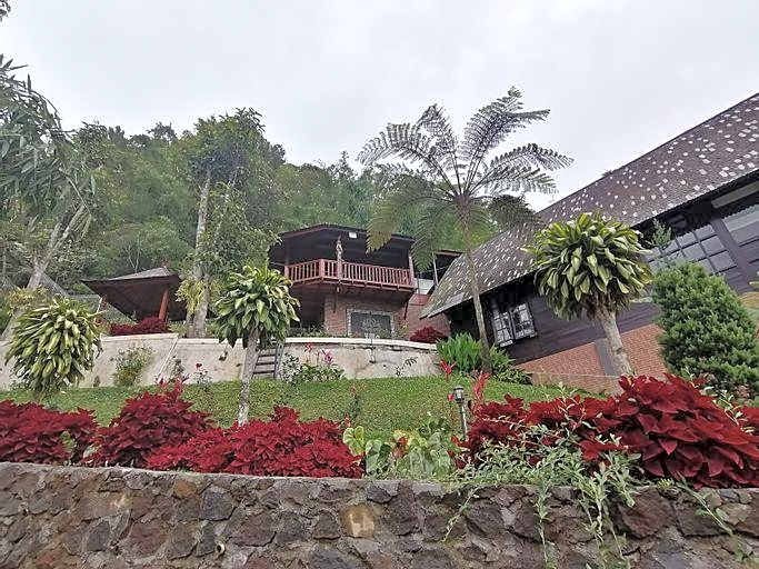 Villa Bukit Berbunga