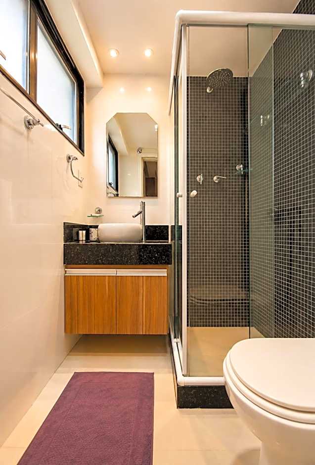 Comfortable 3 Bedrooms: Side Sea View