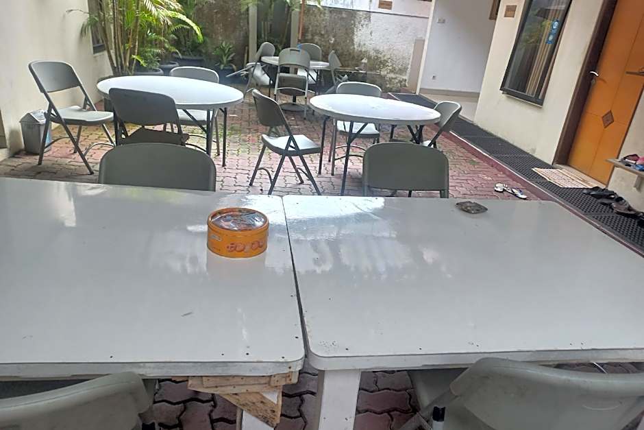 Capital O 93872 Natura Guest House Syariah Near alun alun kota purwokerto