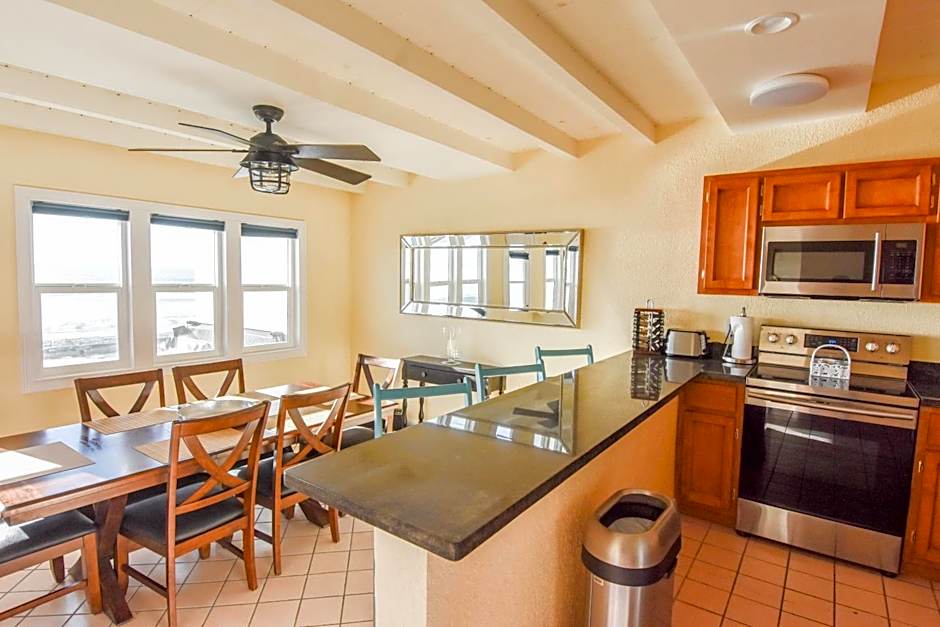 Quinta Pacifica Beachfront Villas