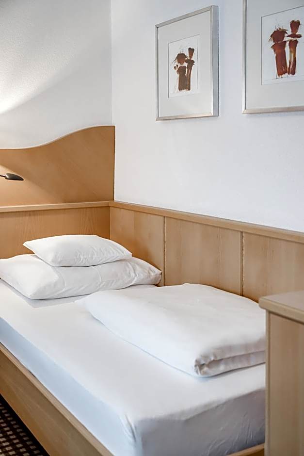 Bed & Breakfast Fender