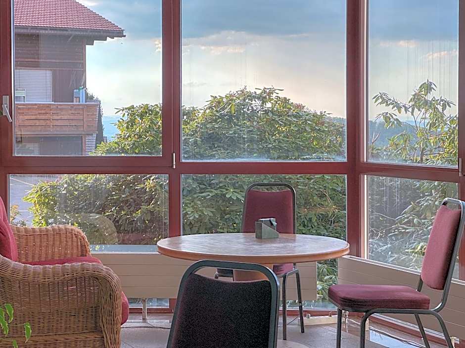 Hotel Aeschipark