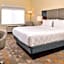 Holiday Inn and Suites Dallas-Addison By IHG