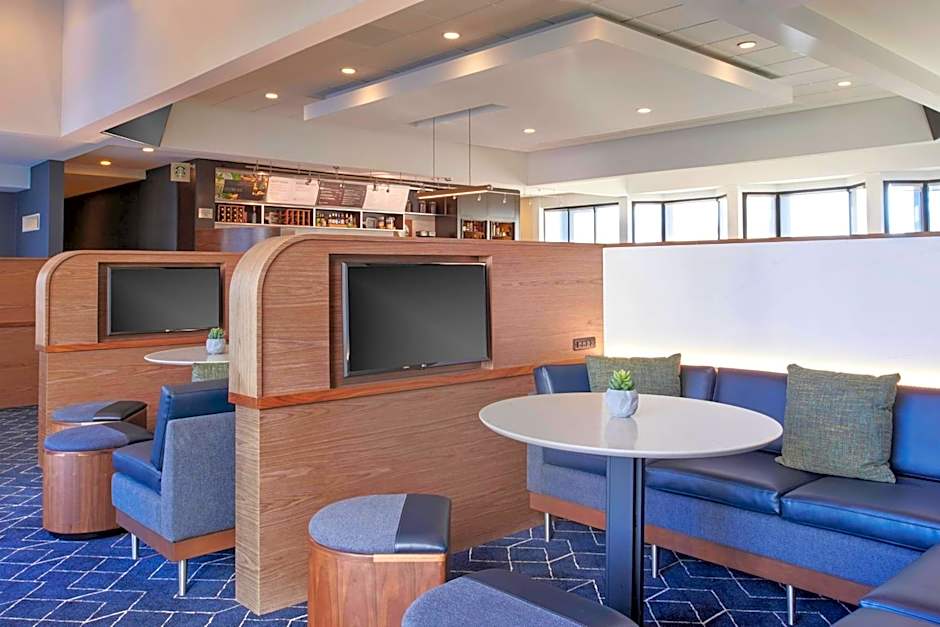 Courtyard by Marriott Chicago Lincolnshire