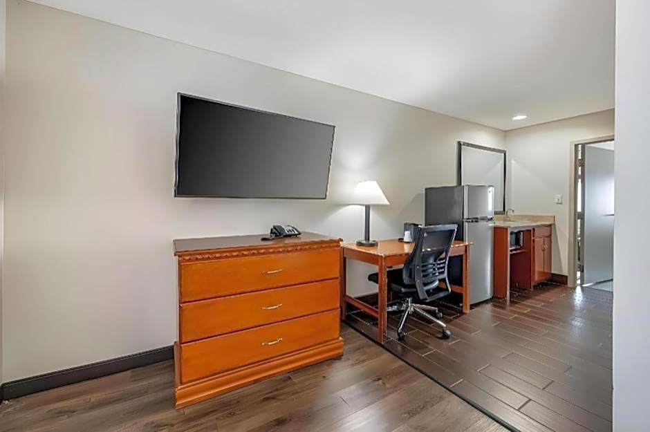 Best Western Celebration Inn & Suites