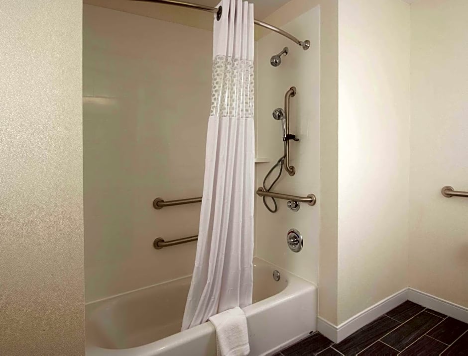 Hampton Inn & Suites by Hilton Augusta-Washington Rd