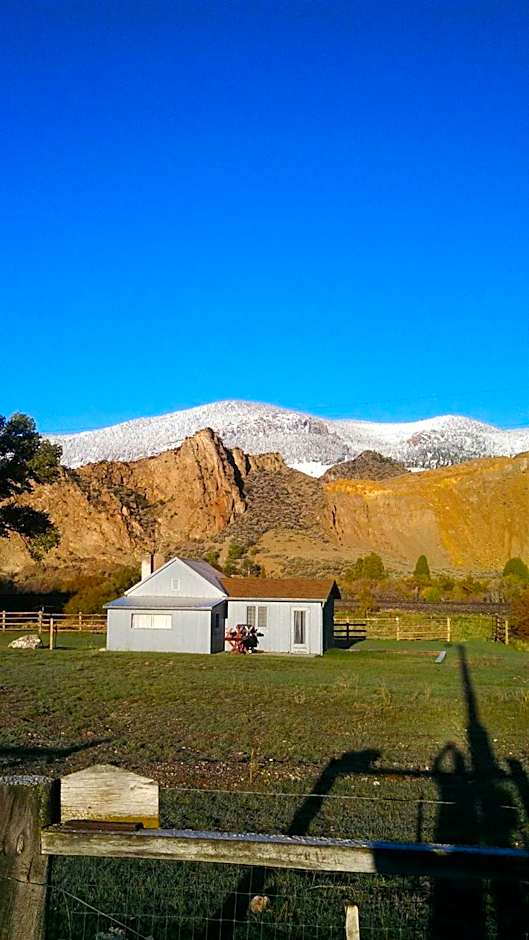 Sportsman Lodge Melrose MT