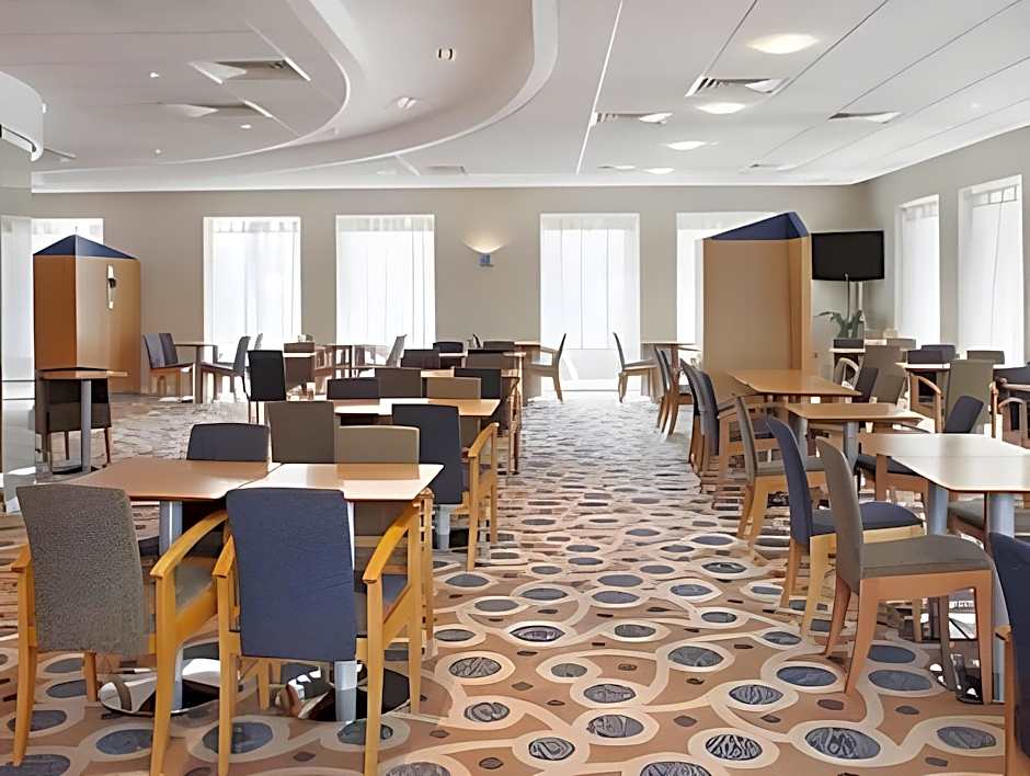 Holiday Inn Express Oxford Kassam Stadium By IHG