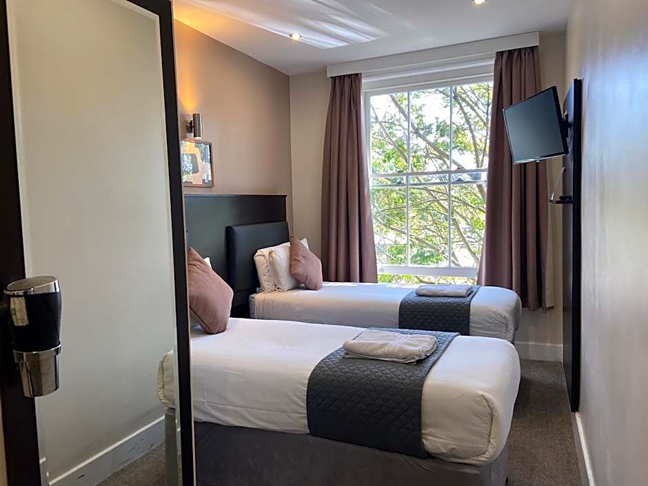 Trebovir Hotel London