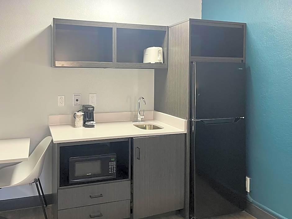 Studio 6 Huntsville, AL University Drive