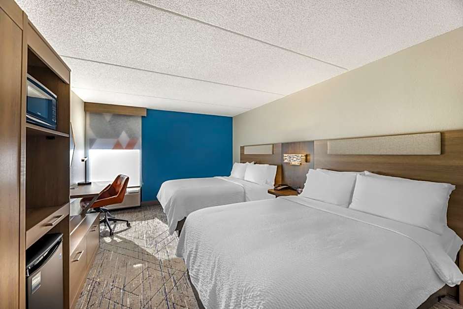 Holiday Inn Express Crestwood By IHG