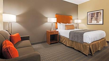 Queen Room with Bathtub - Disability Access
