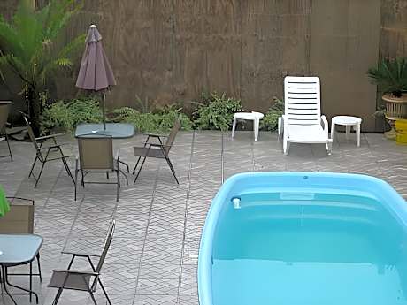 Hotel e Pousada Caroline