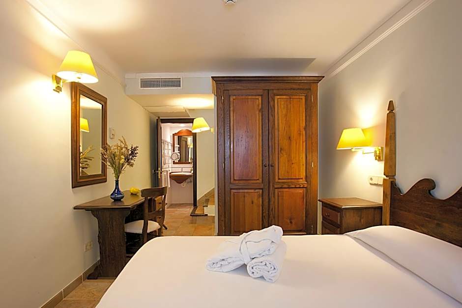 Hotel Cala Sant Vicenc - Adults Only