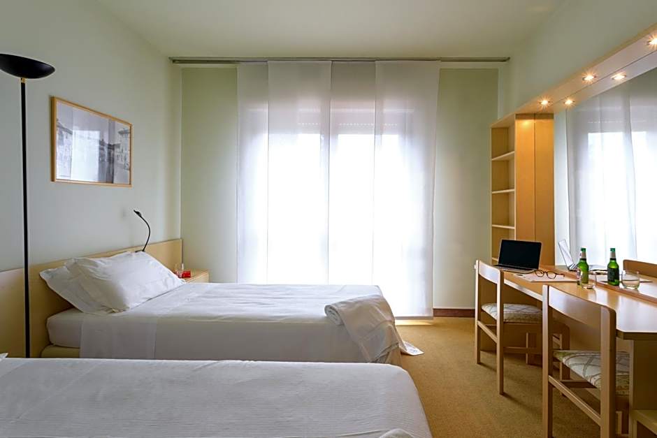 Brianteo Hotel Residence and Restaurant