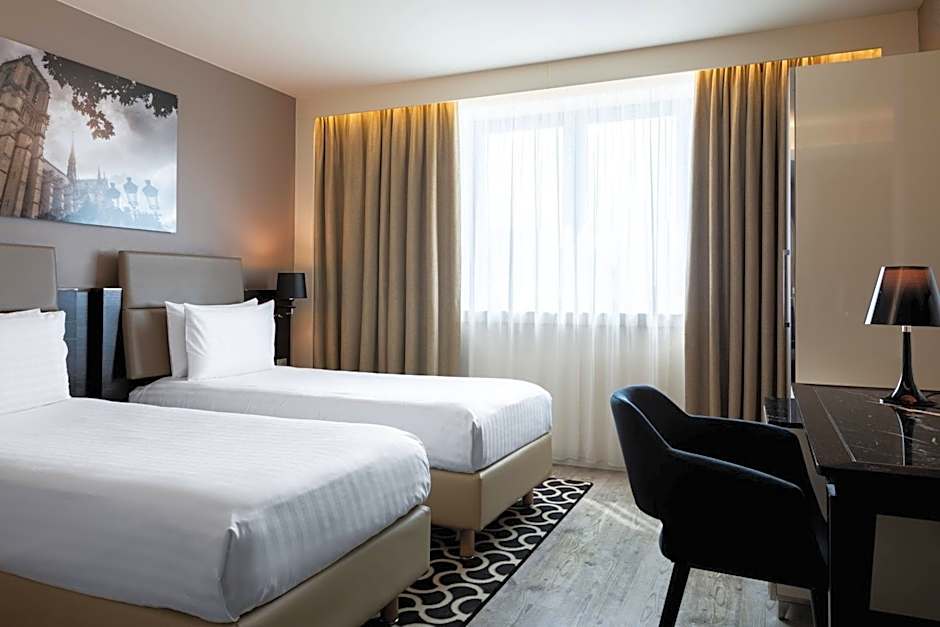 AC Hotel by Marriott Paris Porte Maillot